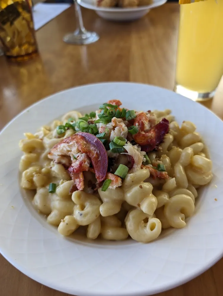 Mac N Cheese with Lobster